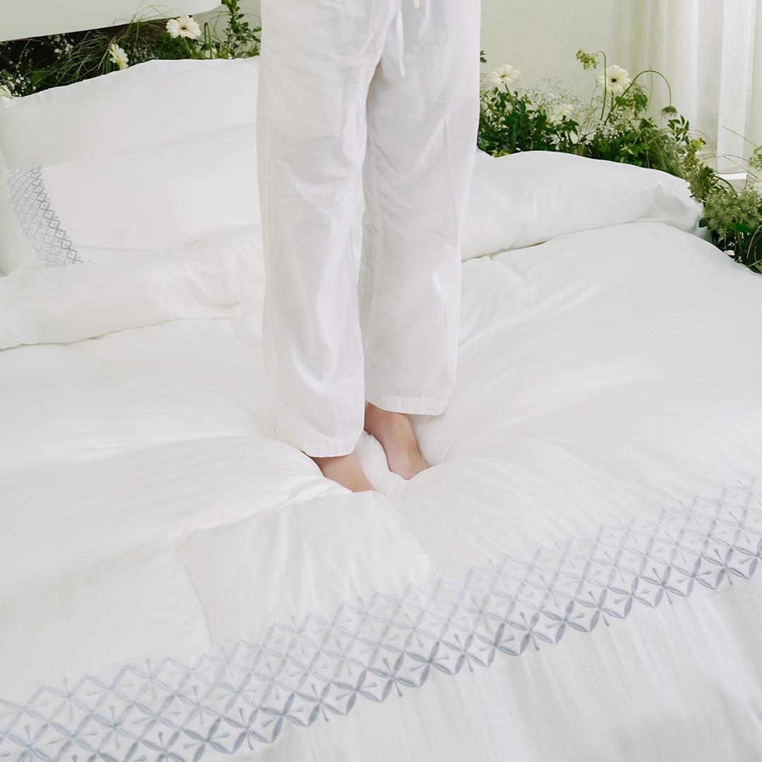 Bamboo Woven Full Bedding Set Charlotte Super King Bed- SALIE